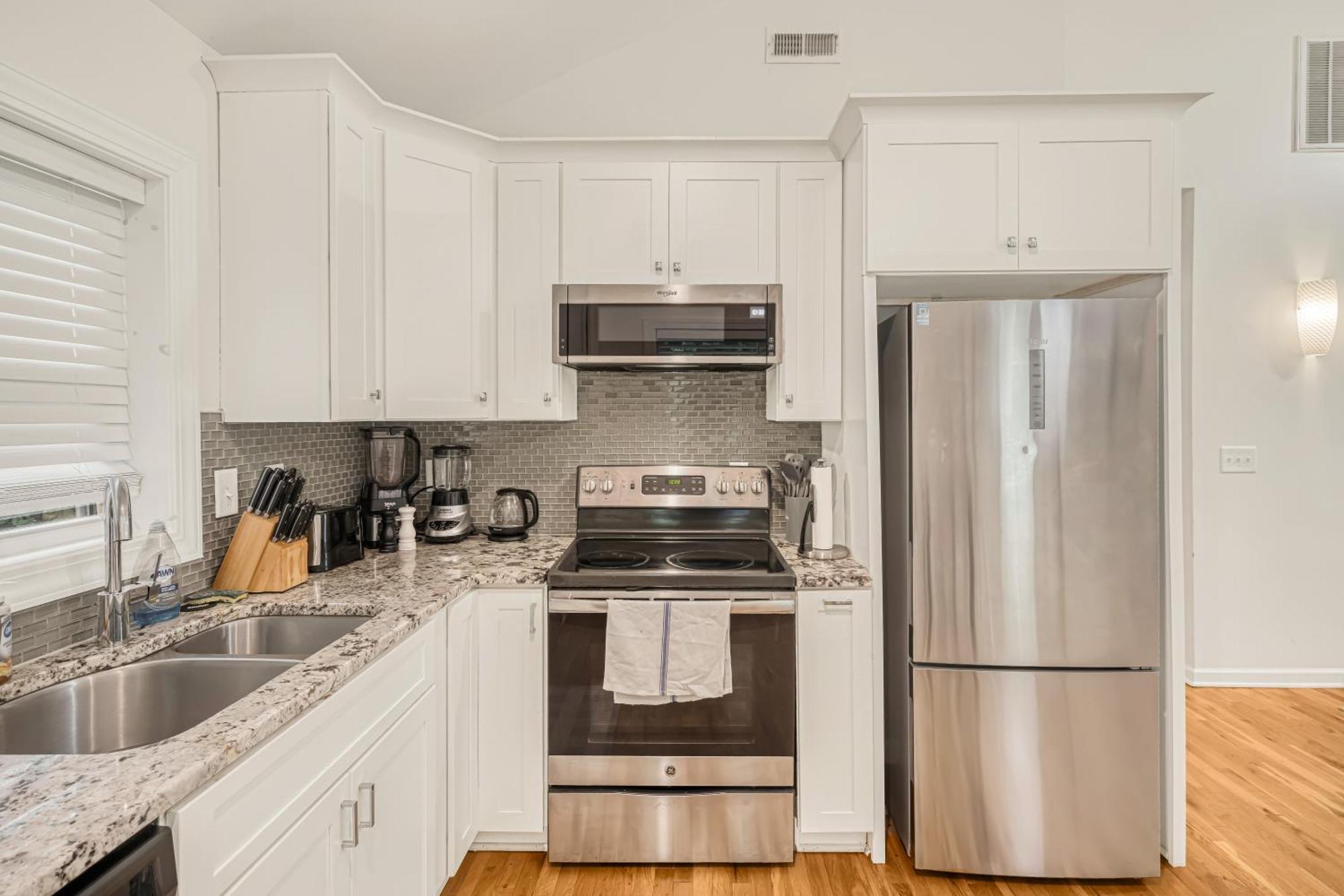 Charming 2Br Bungalow 4 Minutes To Duke University Durham Esterno foto